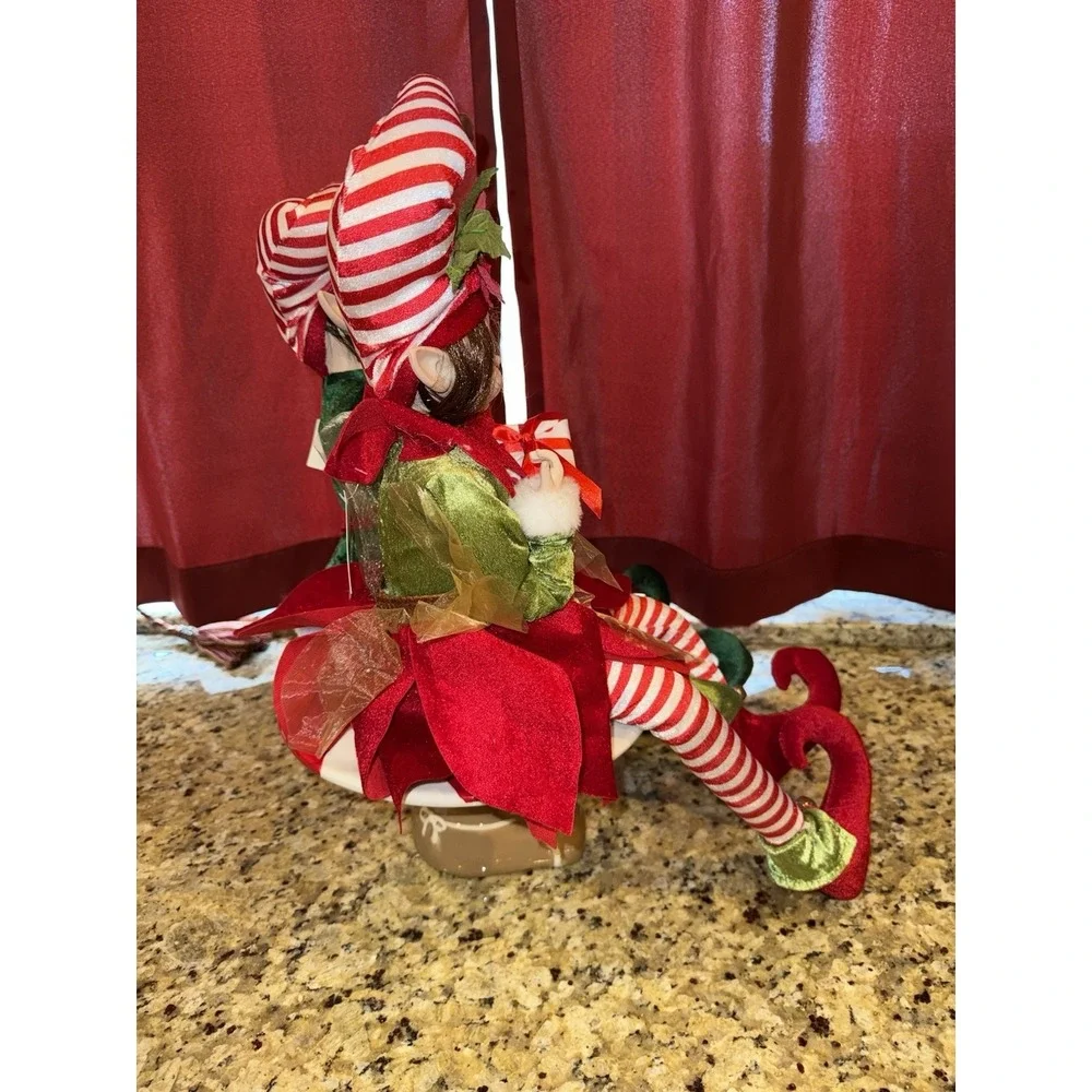 Cynthia Rowley Boy And Girl Christmas Elf Shelf Sitter Doll 25
